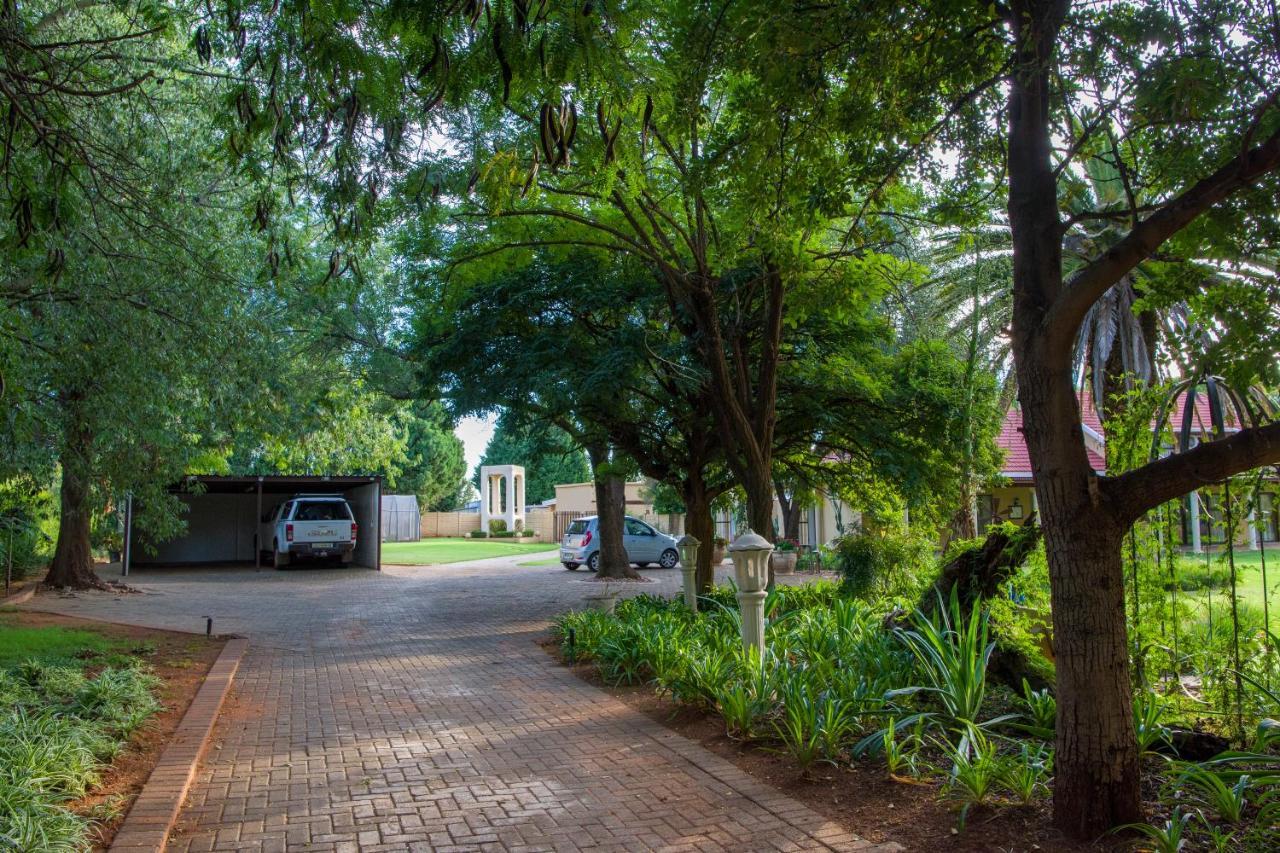 Toscana Estate Bloemfontein Exterior foto